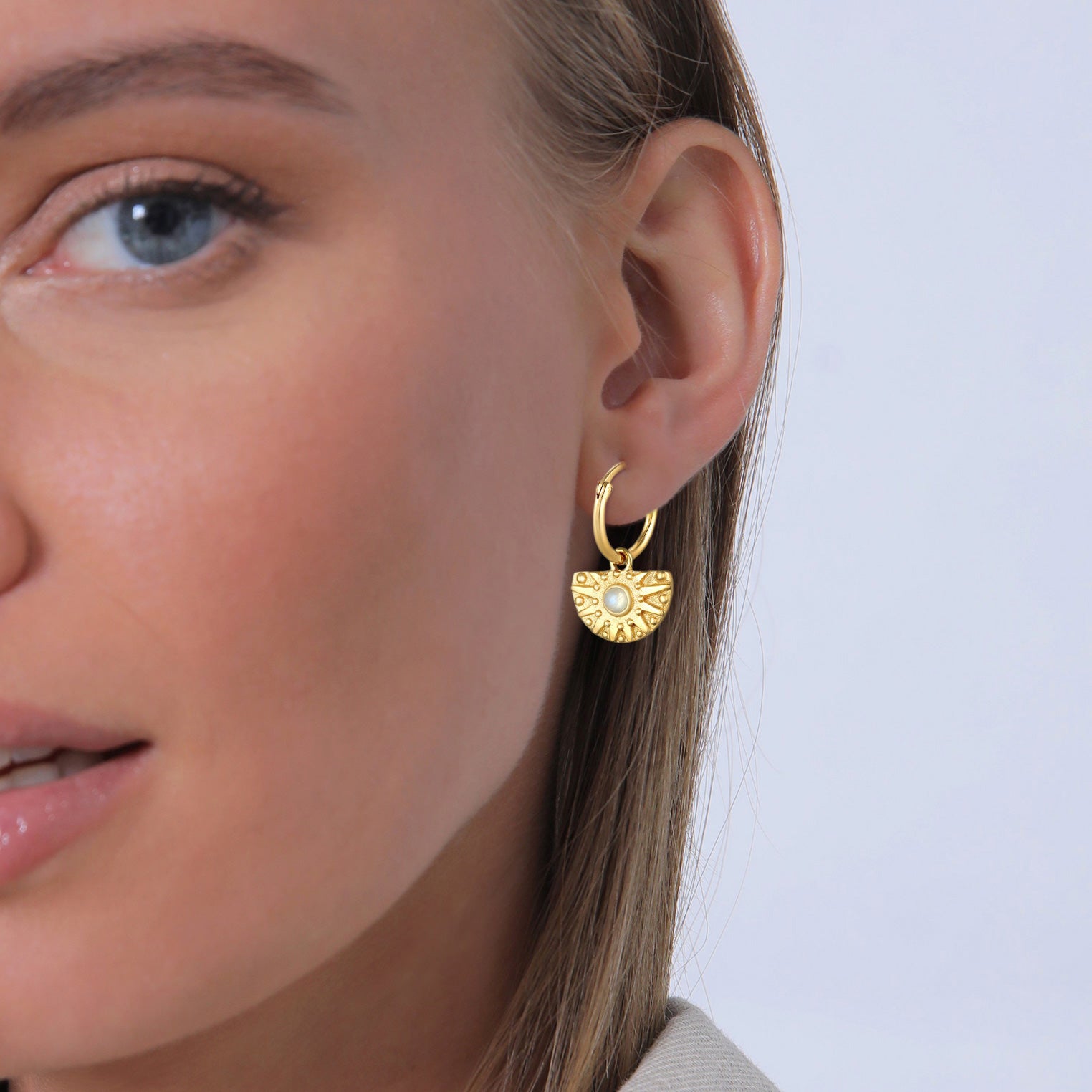 Gold - Elli PREMIUM | Creole | Mondstein ( Weiß ) | 925 Sterling Silber vergoldet