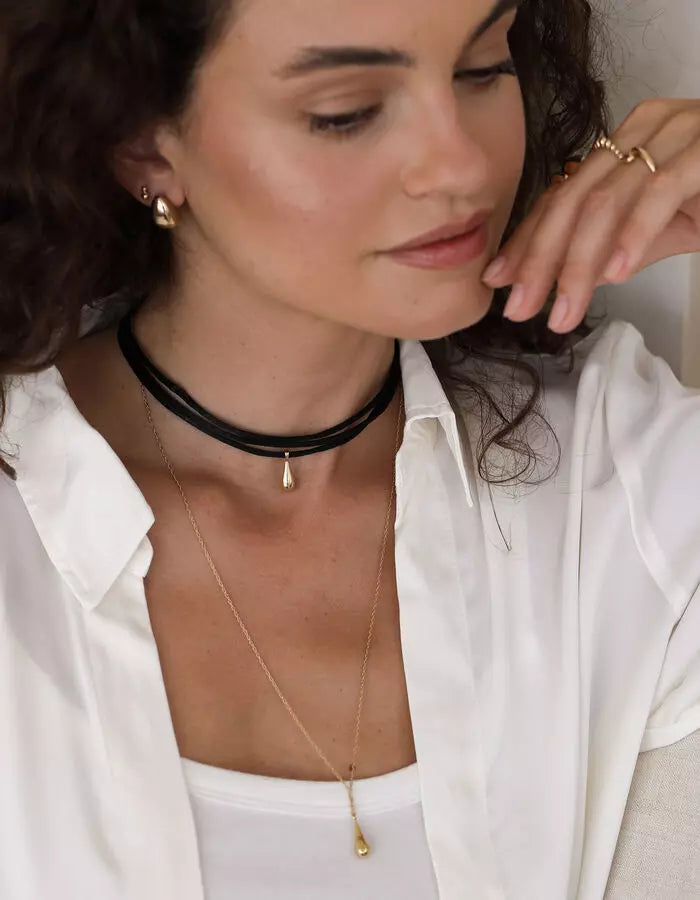 Schmuck in Tropfen Form