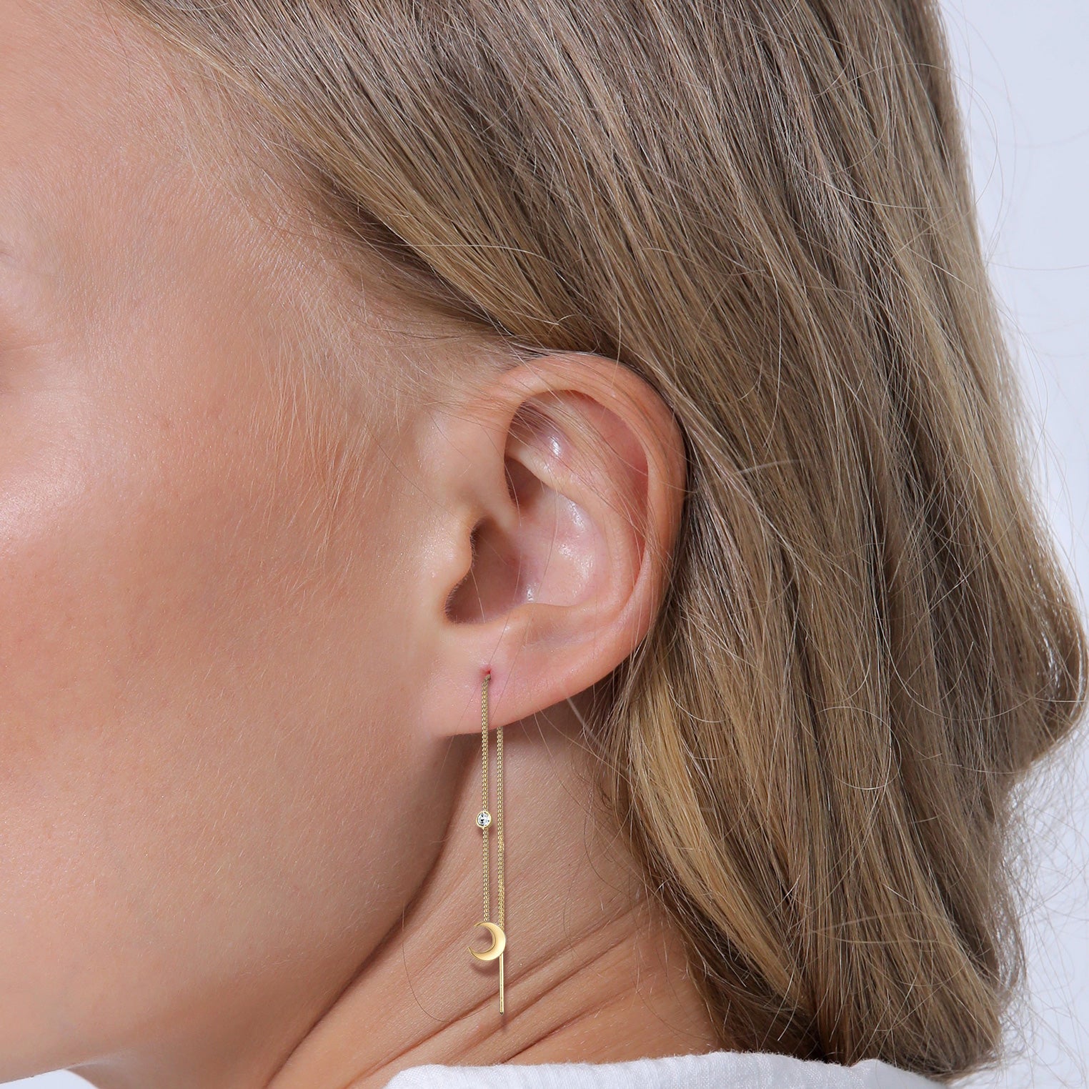 Gold - Elli | Ohrhänger Ear Chain | Mit Kristallen von Swarovski® (Weiß) | 925 Sterling Silber vergoldet