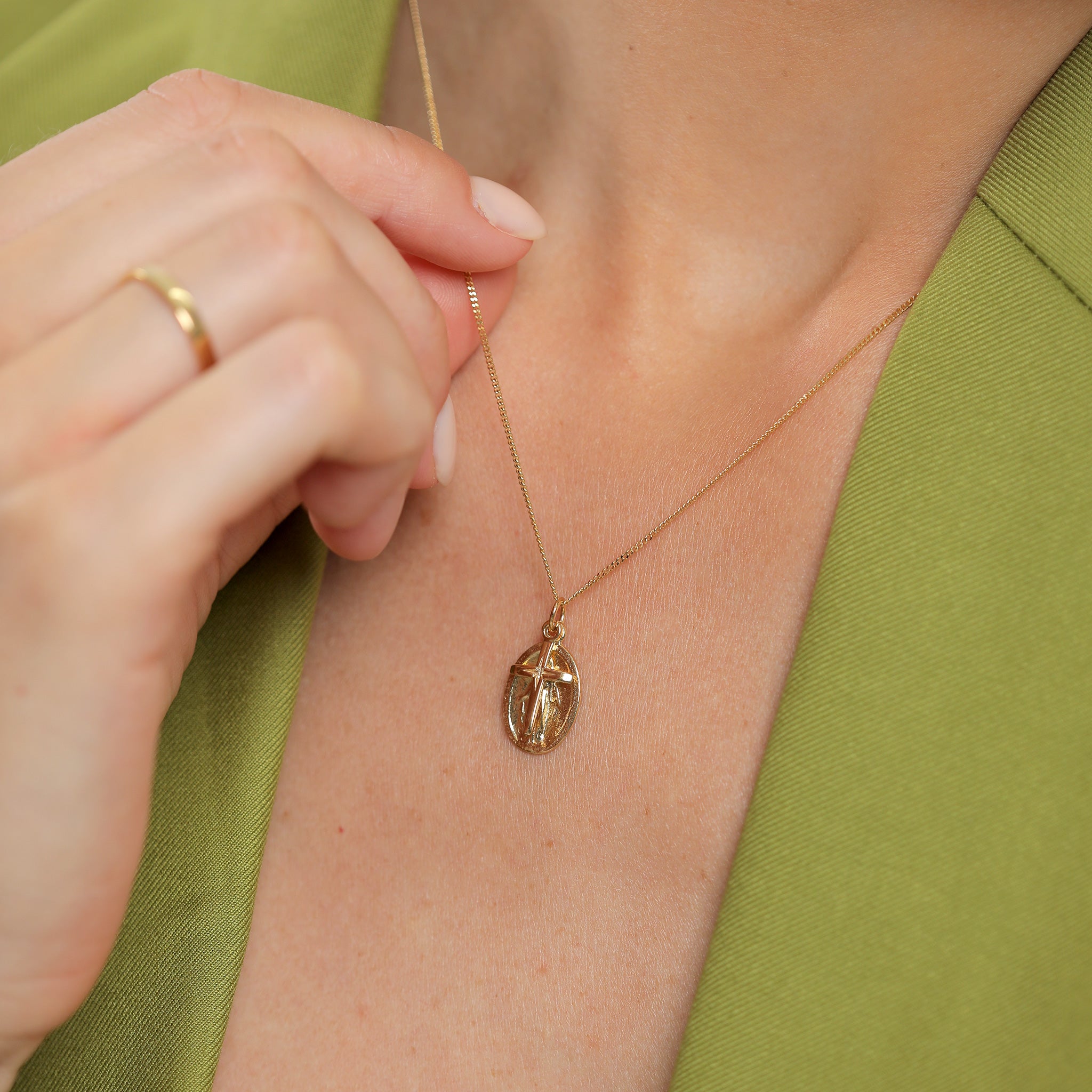 Gold - Elli | Halskette Marienbild Kreuz | 925 Sterling Silber vergoldet