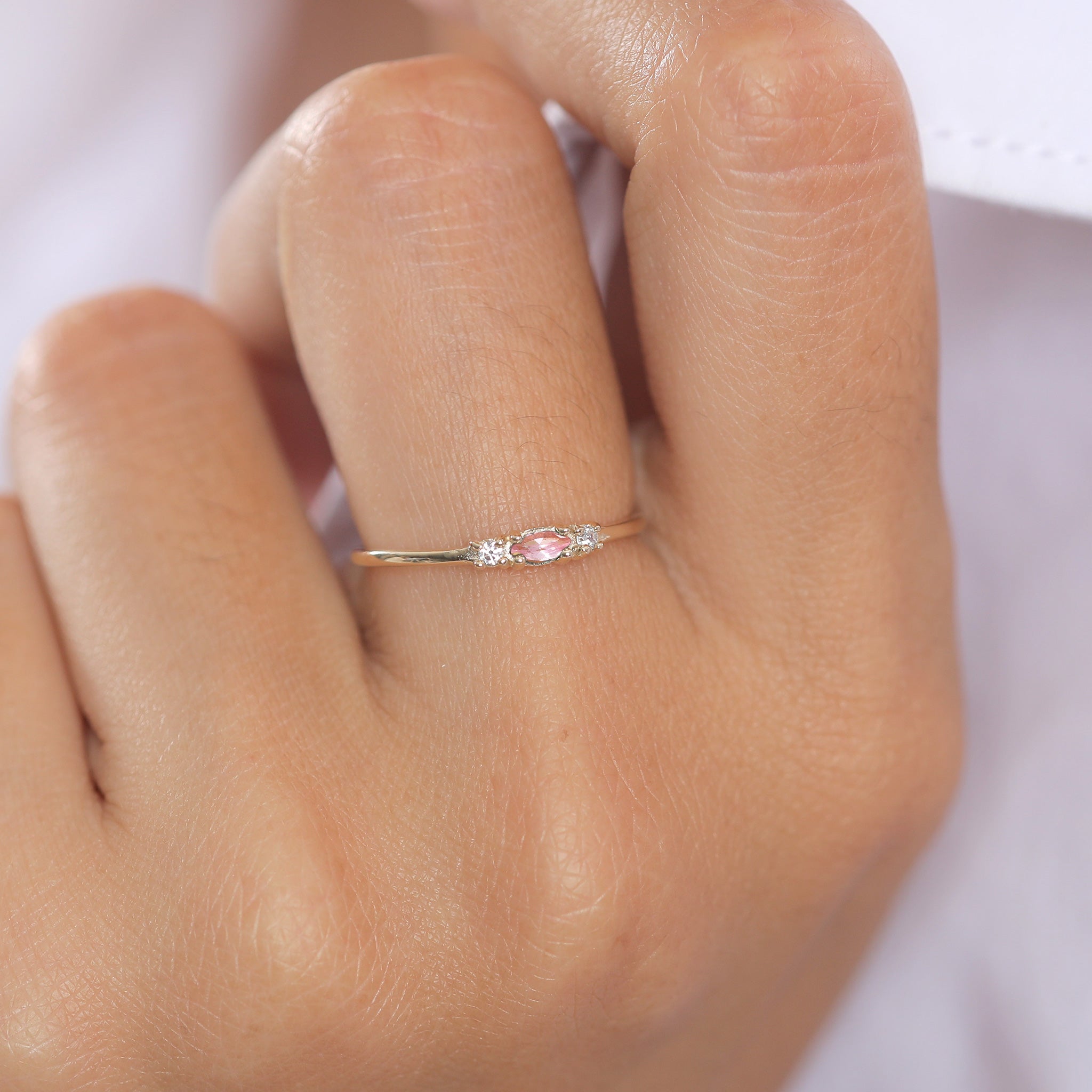 Gold - Elli PREMIUM | Verlobungsring | synth. Saphir (Rosa) | 375er Gelbgold