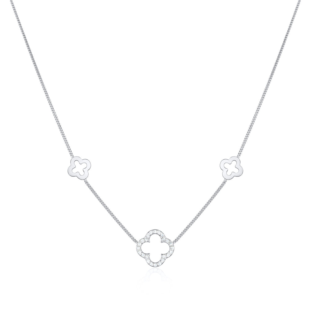 Necklace clover leaf symbol