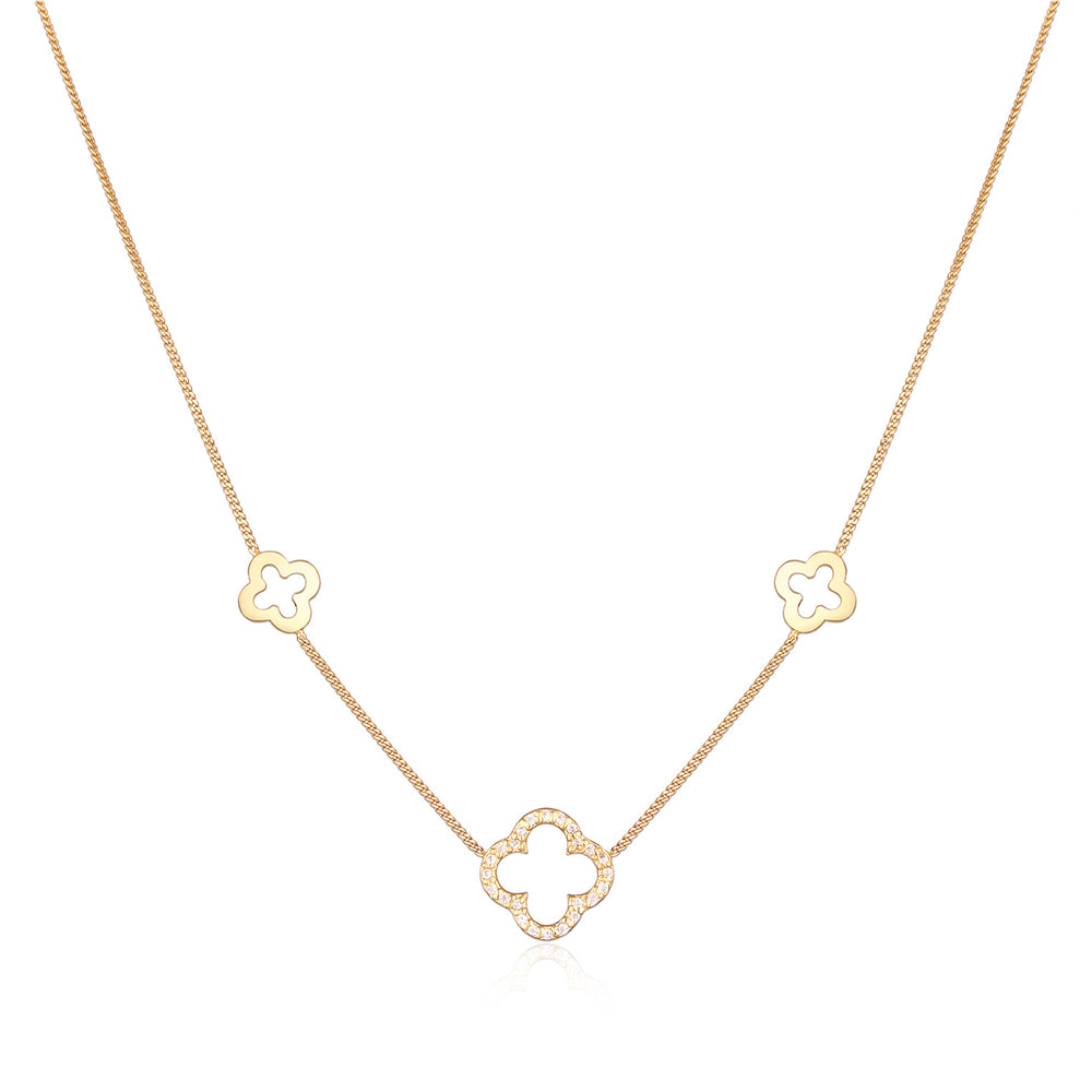 Necklace clover leaf symbol