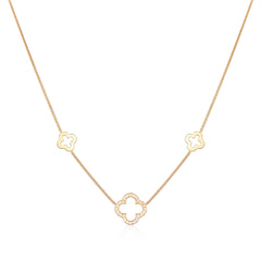 Necklace clover leaf symbol