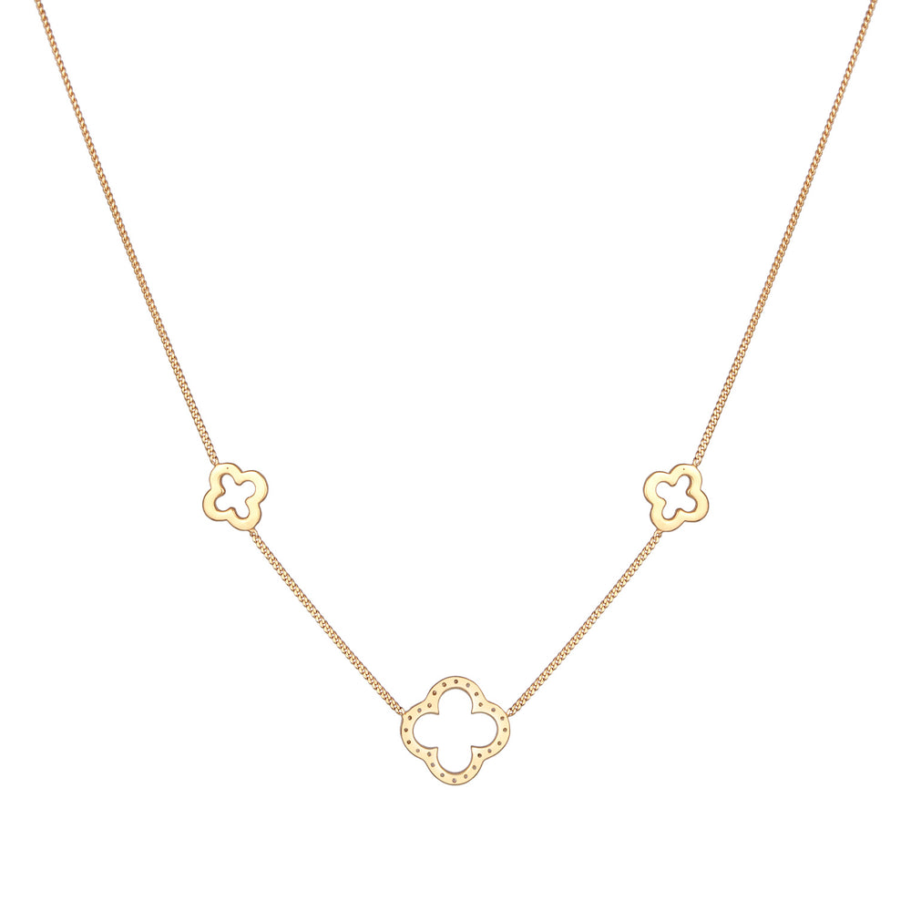 Necklace clover leaf symbol