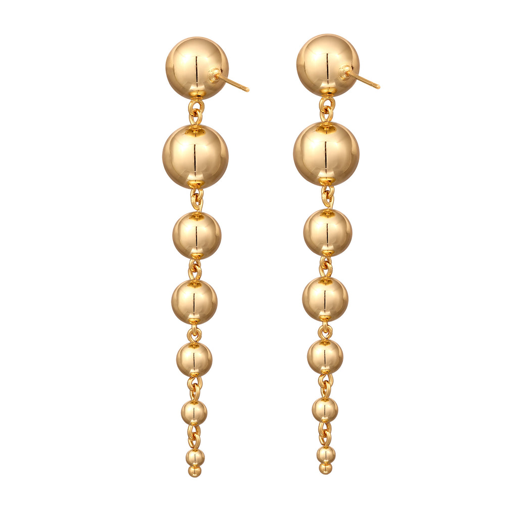 Stud earrings | Ball look