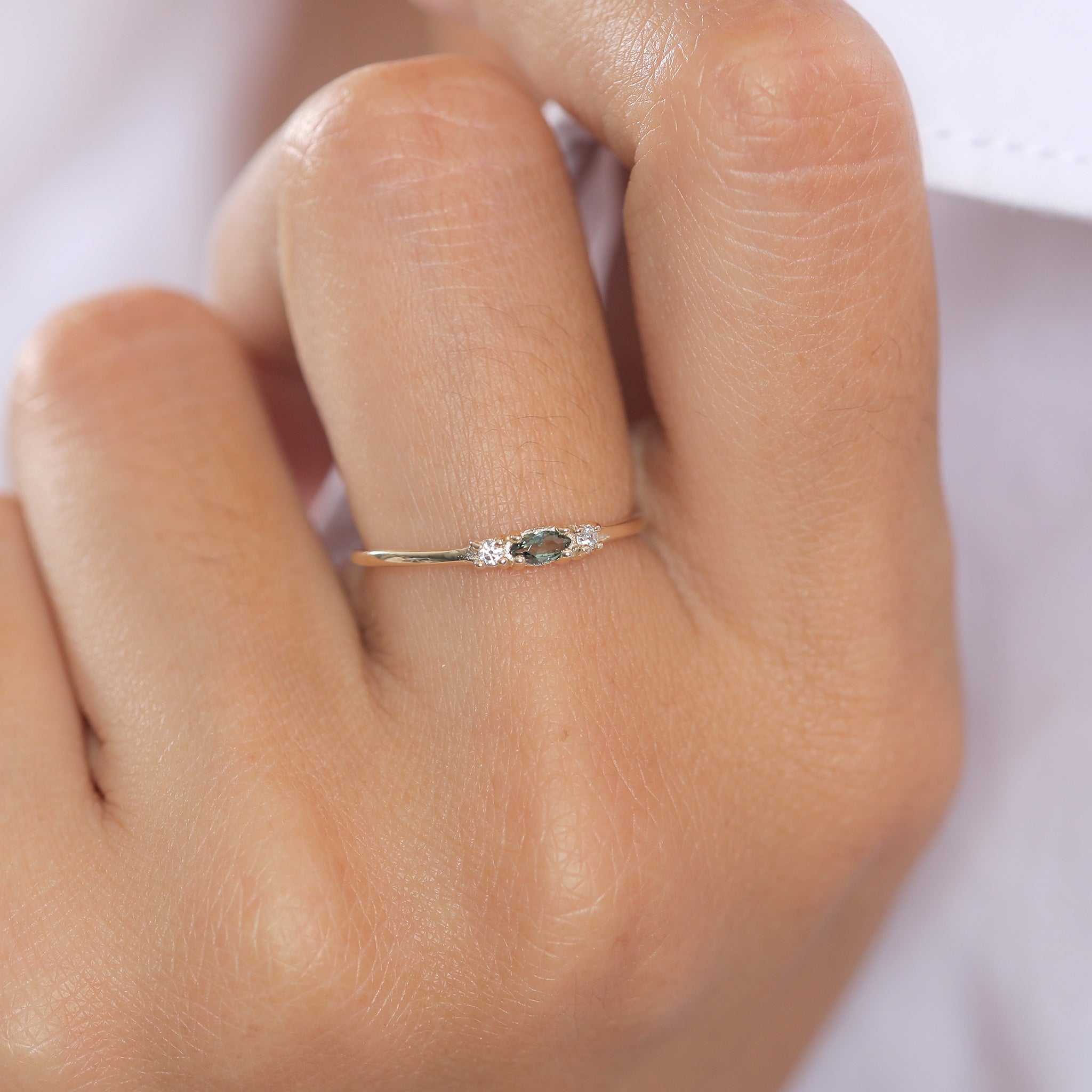 Grün - Elli PREMIUM | Ring Oval | Tourmalin (Grün) & Zirkonia (Weiß) | 375 Gelbgold