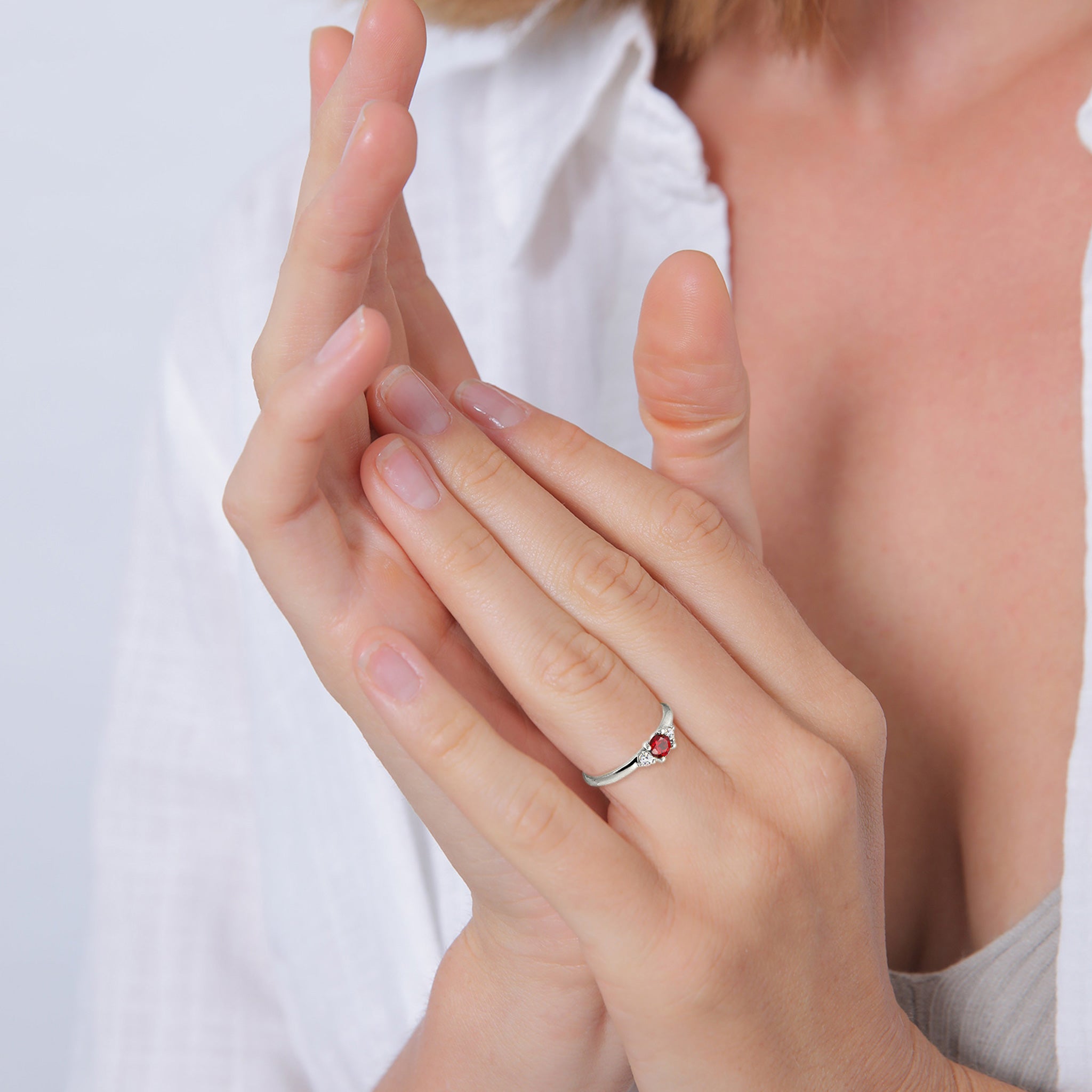 Silber - Elli PREMIUM | Verlobungsring | Topas & Granat (Weiß & Dunkelrot) | 925 Sterling Silber