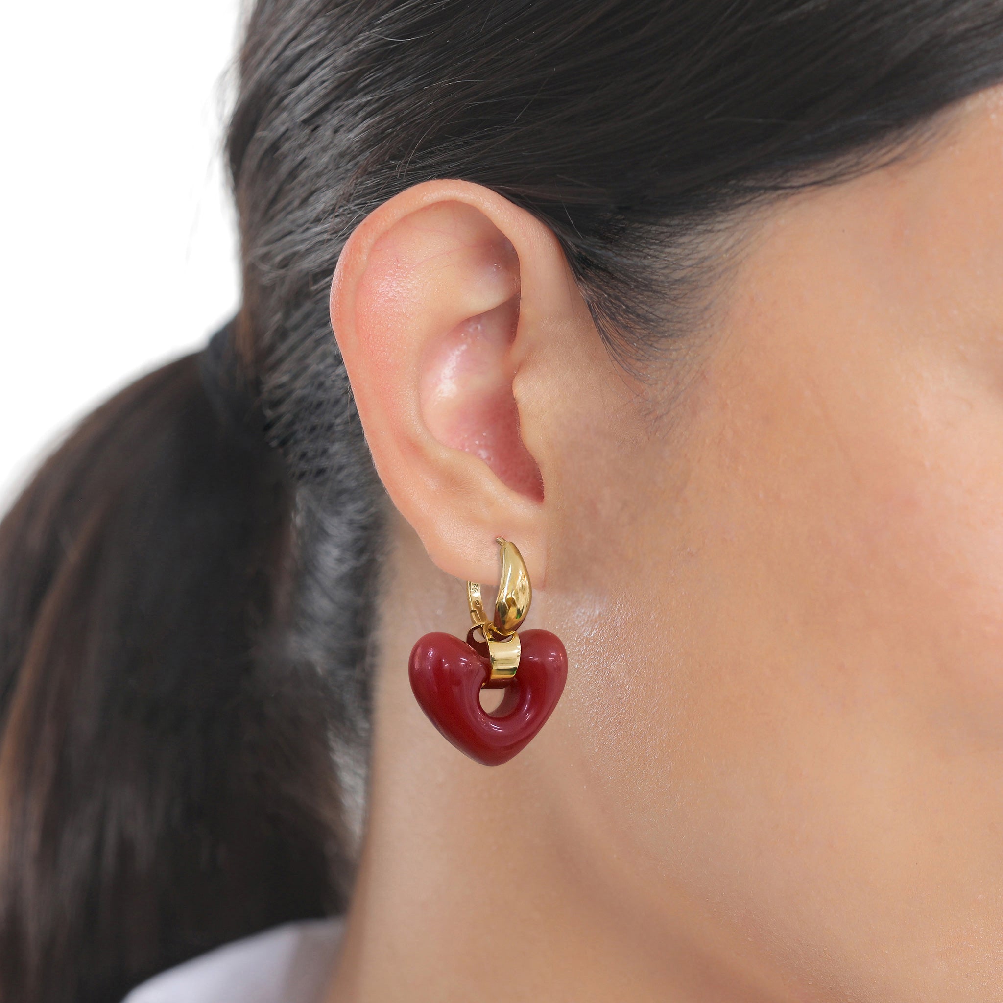 Gold - Elli | Creolen Herzen | Resin (Dunkelrot) |925 Sterling Silber vergoldet