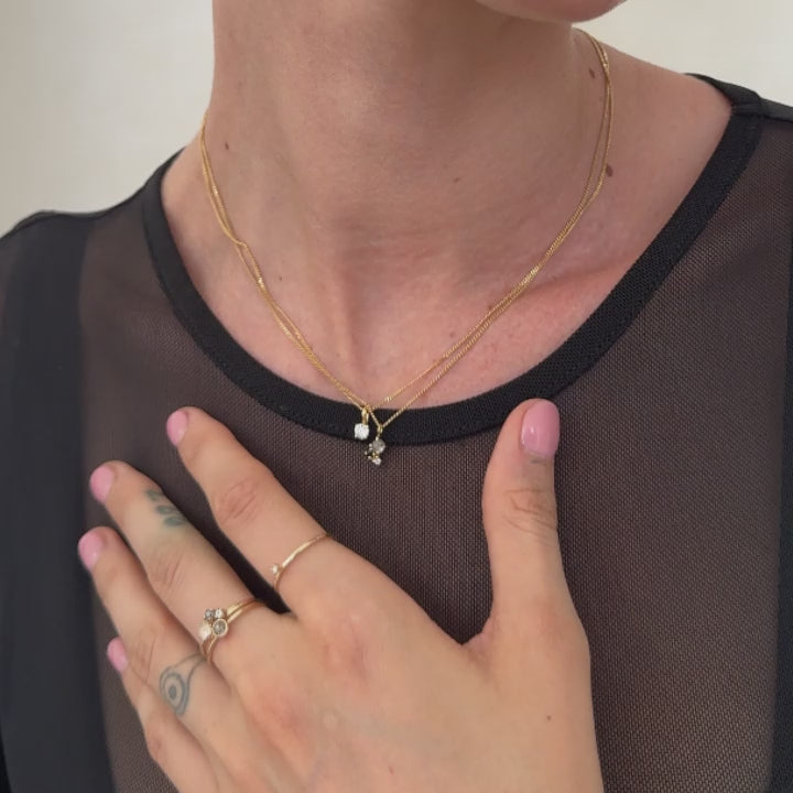Filigrane Goldketten mit Diamant Anhänger